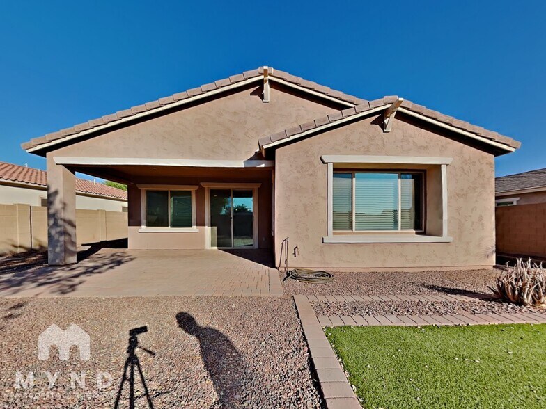 Building Photo - 19913 W Lincoln St