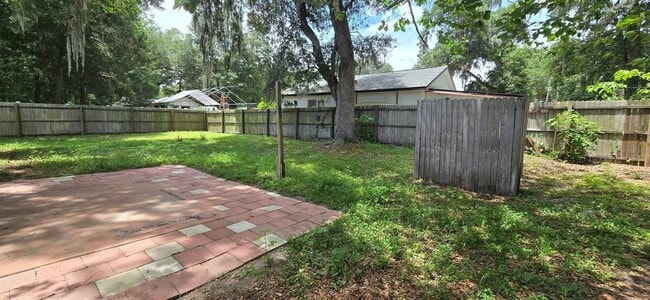 Building Photo - 5401 NW 63rd Pl