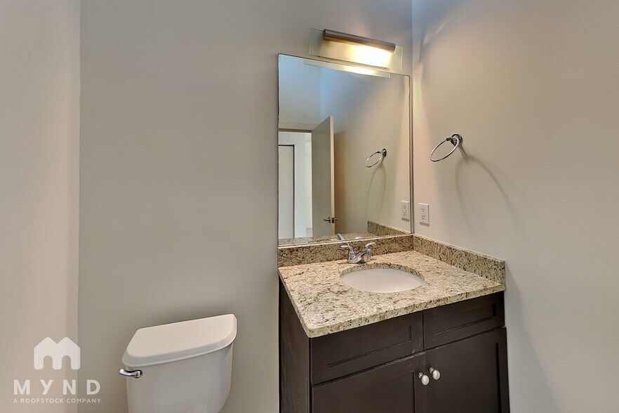 Building Photo - 1379 Stirling Cir NW