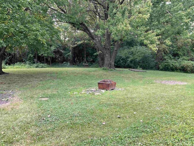 Building Photo - 2507 Hobson Rd