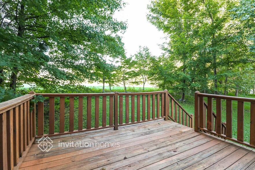 Building Photo - 3700 Turret Ct NE