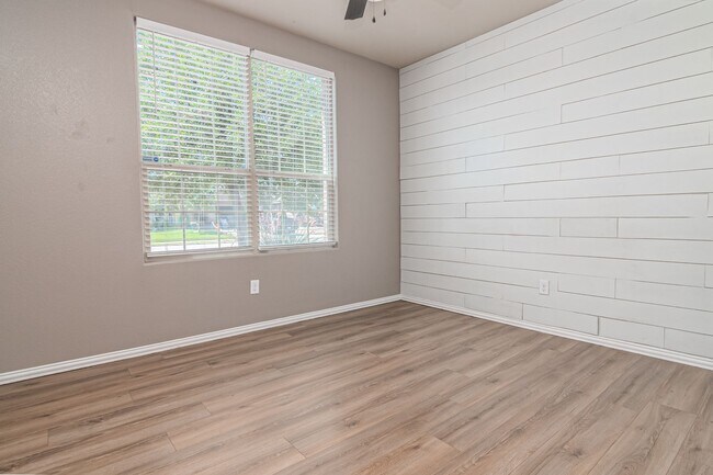 Building Photo - 6408 Hall of Fame Blvd