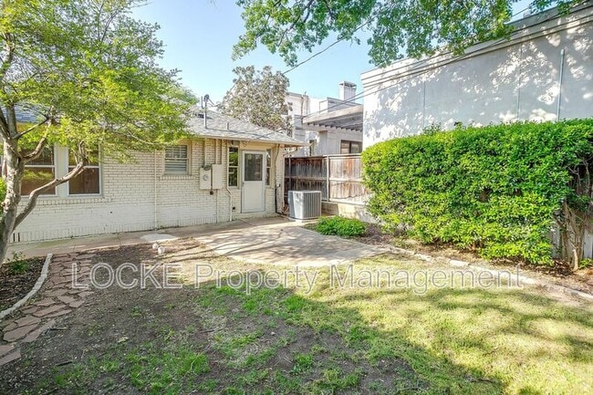 Building Photo - 4022 Bunting Ave