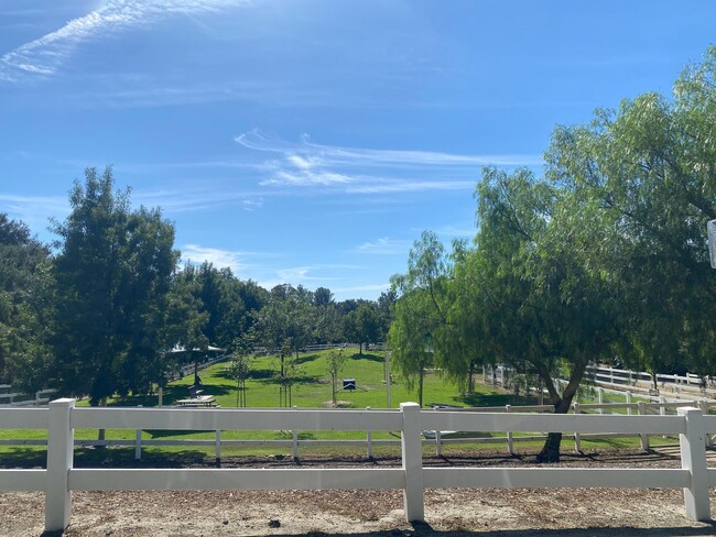 Building Photo - Single Story Home with Solar in Coto De Ca...