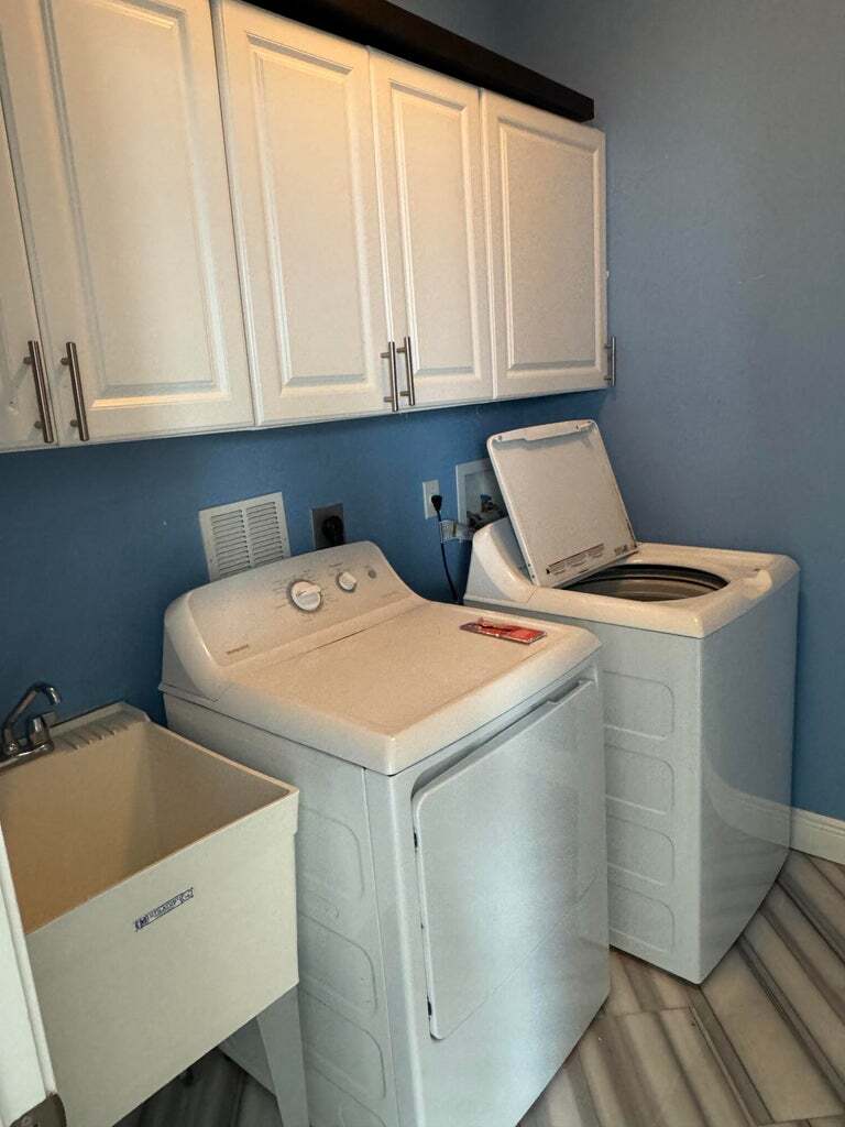 Building Photo - 1241 Via de Fossi