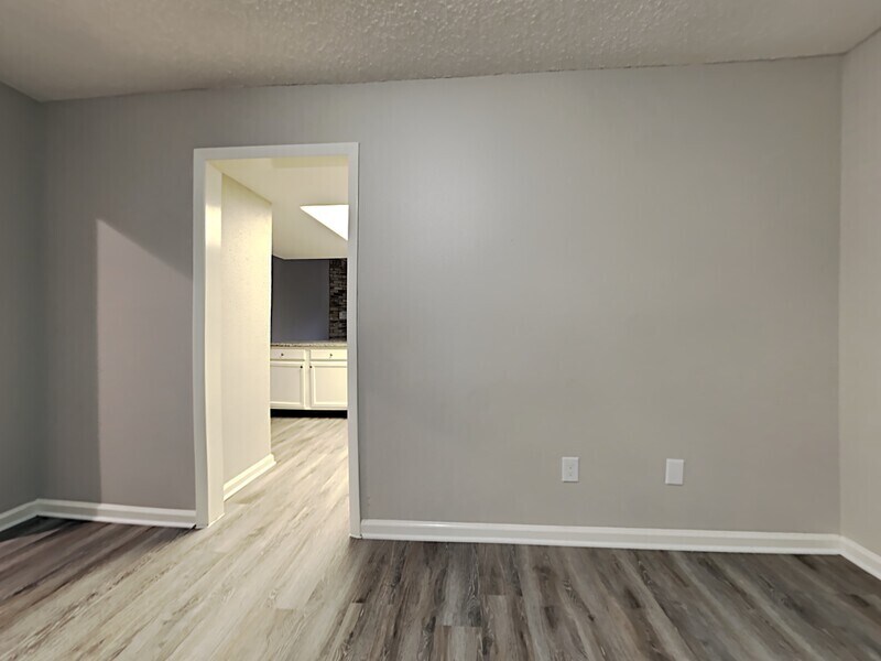 Building Photo - 25311 Mill Pond Ln