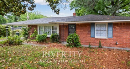 Building Photo - 1381 Laudeen Dr