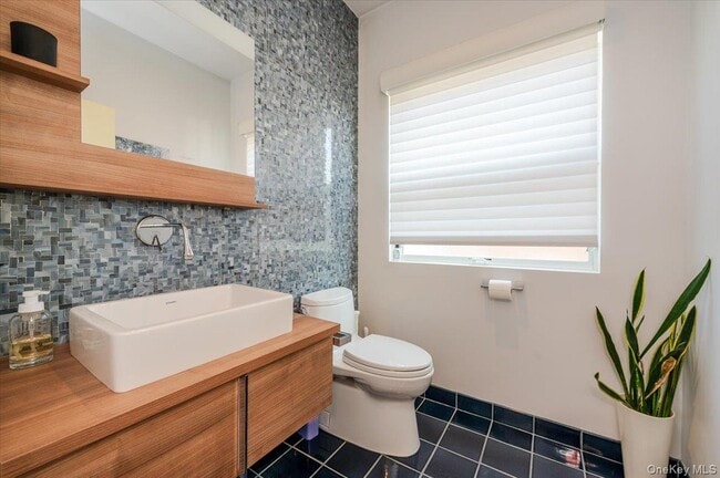 Building Photo - 11 Michigan St