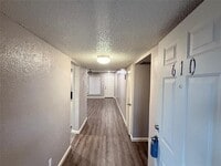 Building Photo - 6012 Westridge Ln