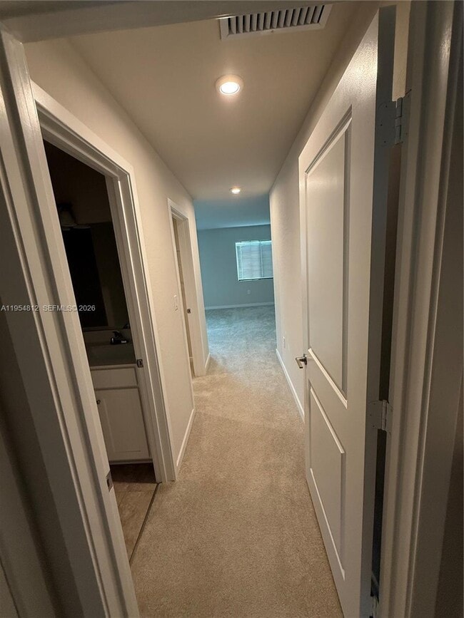 Building Photo - 585 NW 11th St