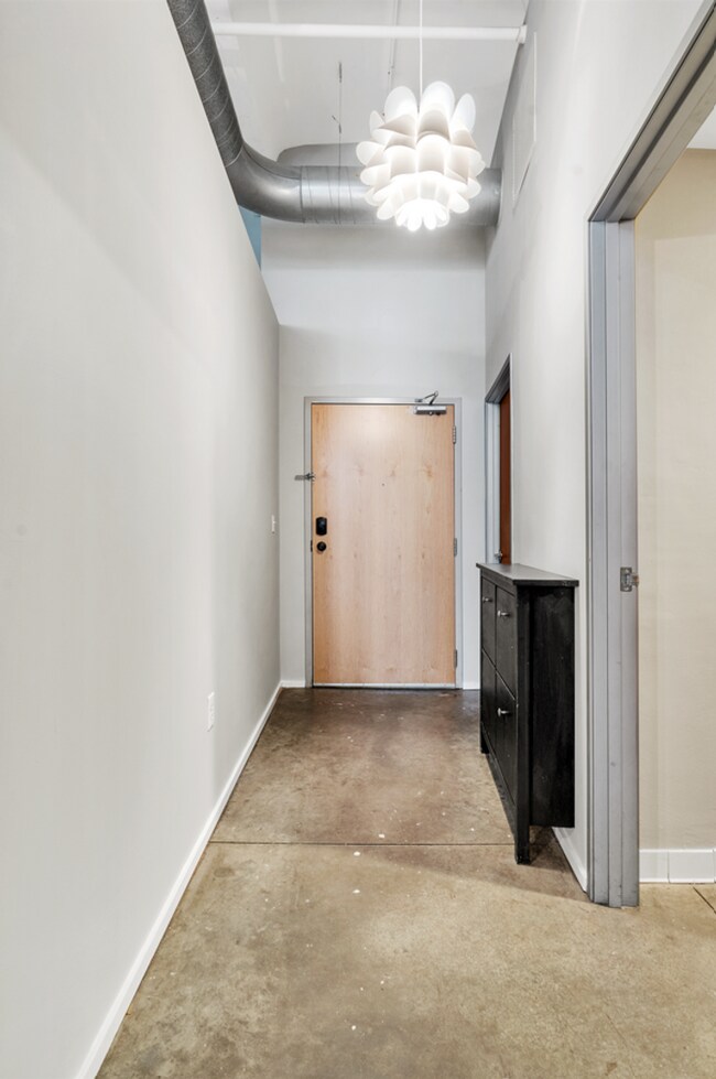 Building Photo - Downtown St. Louis Condo for Rent - Meridian Building