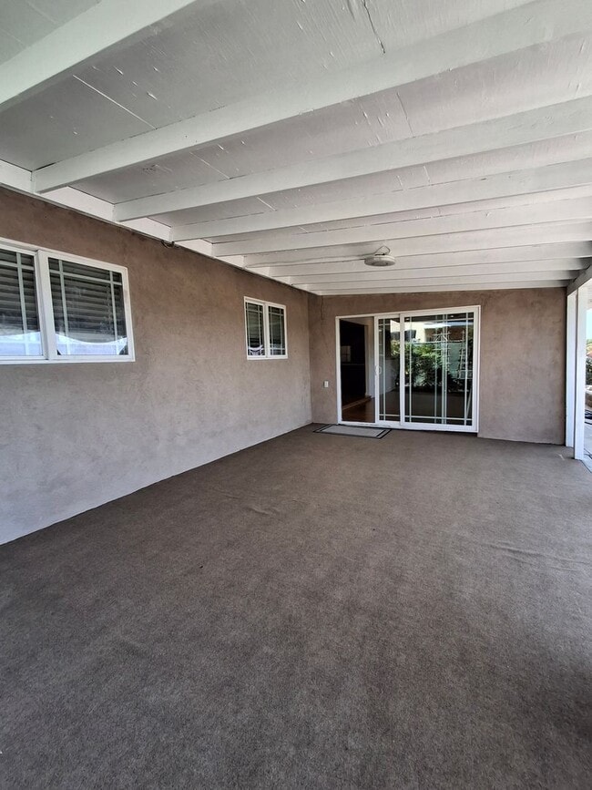 Building Photo - Amazing 4-Bedroom Home w/ Views!
