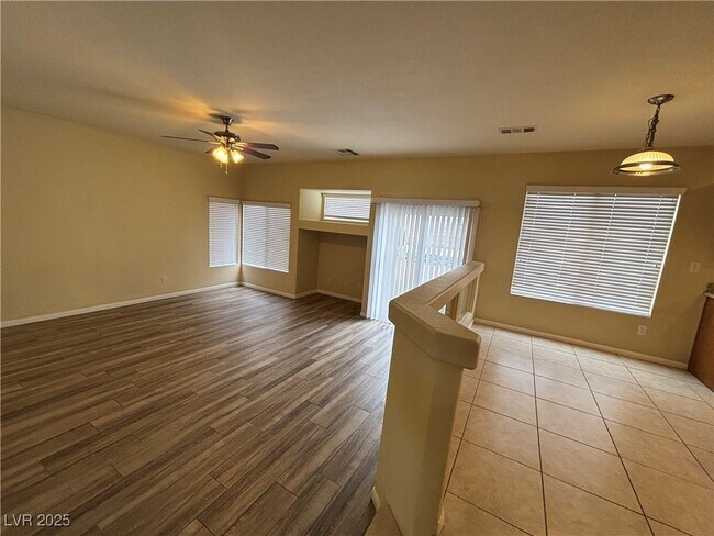 Building Photo - 10961 Fintry Hills St