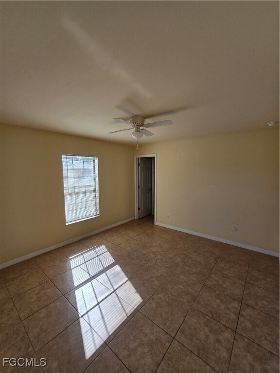 Building Photo - 138 SE 12th St