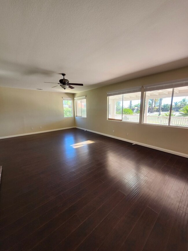 Building Photo - Beautiful two-story home located in the he...