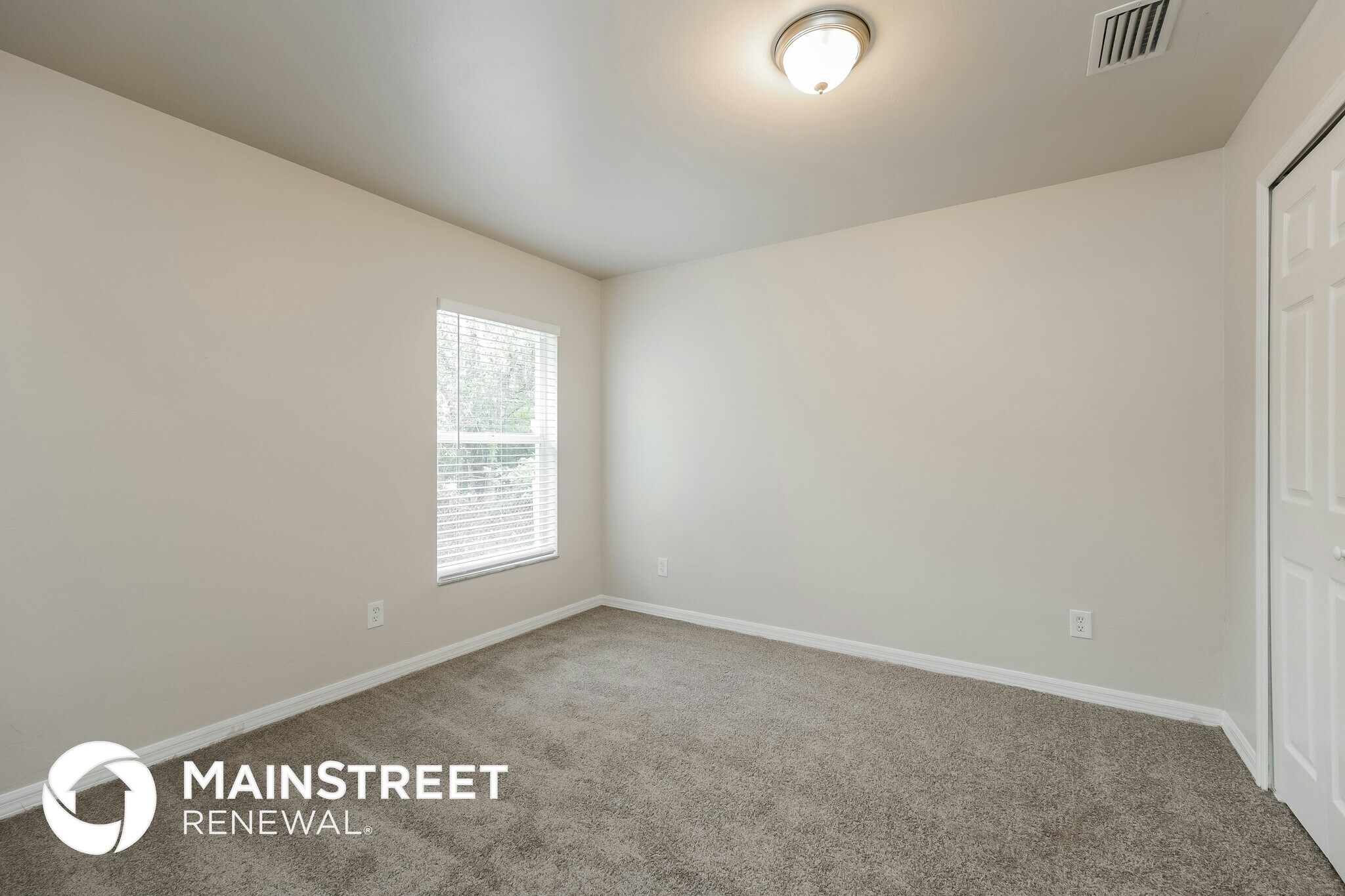 Building Photo - 3004 15th St W