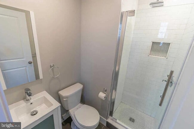 Building Photo - 2000 S Opal St