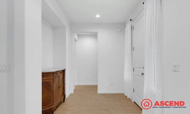 Building Photo - MOVE IN SPECIAL!  Beautiful 3-Bedroom Home in desired Highgate Community with Pool & Full Applian...