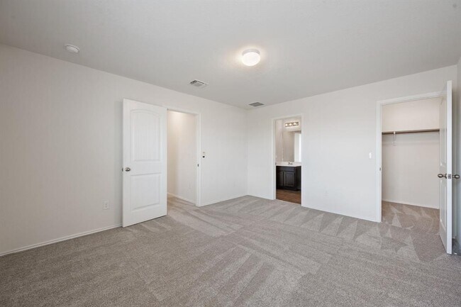 Building Photo - 15200 Harkness Pass