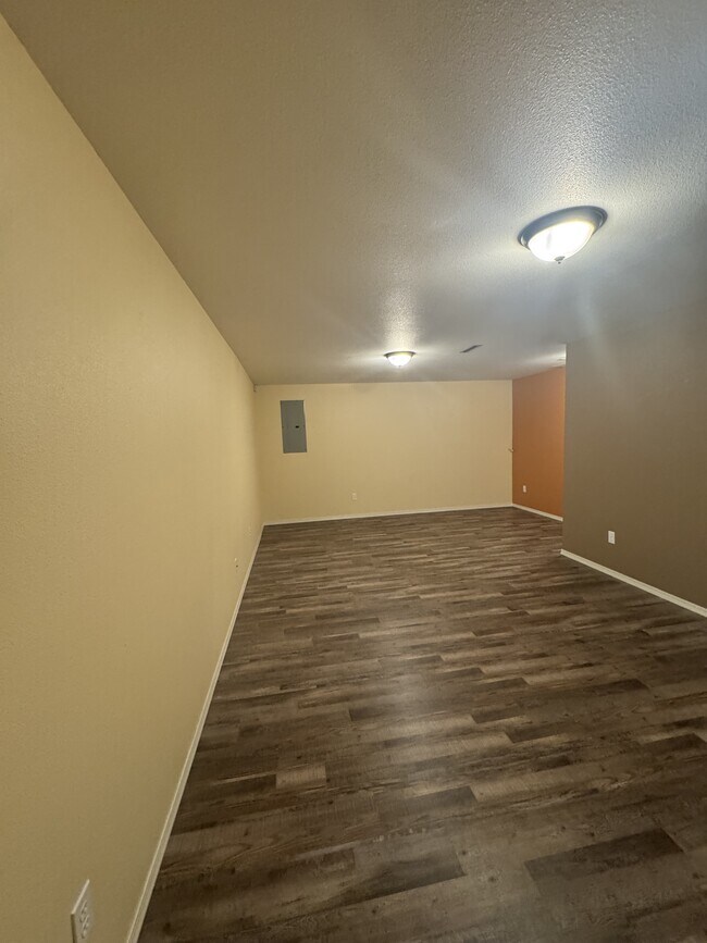 Building Photo - 3019 Colton Blvd