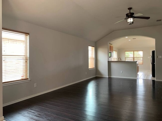 Building Photo - 15428 Adlong Dr