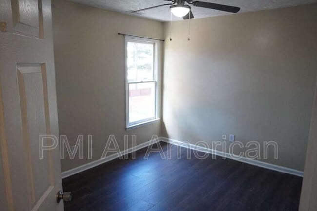 Building Photo - 1142 Blankshire Rd