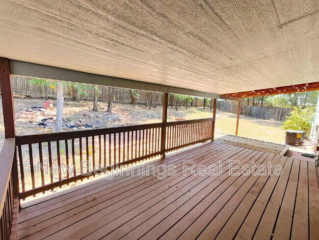 Building Photo - 3415 Kirkwood Dr