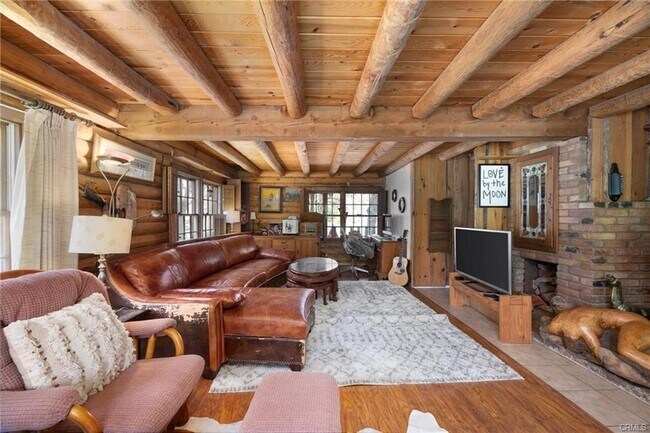 Building Photo - 2712 Tirol Dr