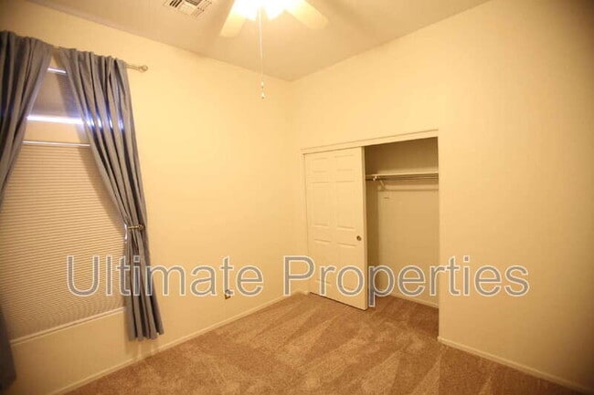 Building Photo - 26134 N Desert Mesa Dr