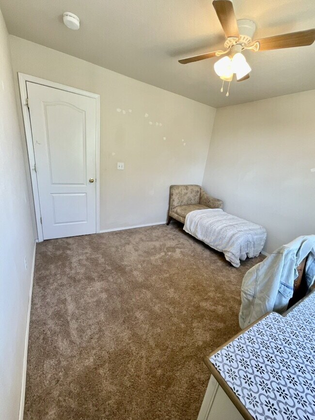 Building Photo - "Spacious 3-Bed with bonus room Sanctuary with 2.5 Baths in Fountain, CO – Your Serene Retreat Aw...