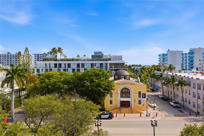 Building Photo - 300 Euclid Ave