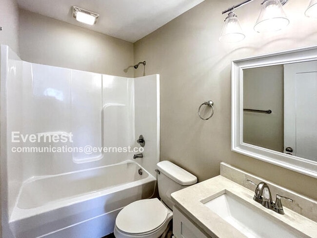Building Photo - 5398 Reneau Way