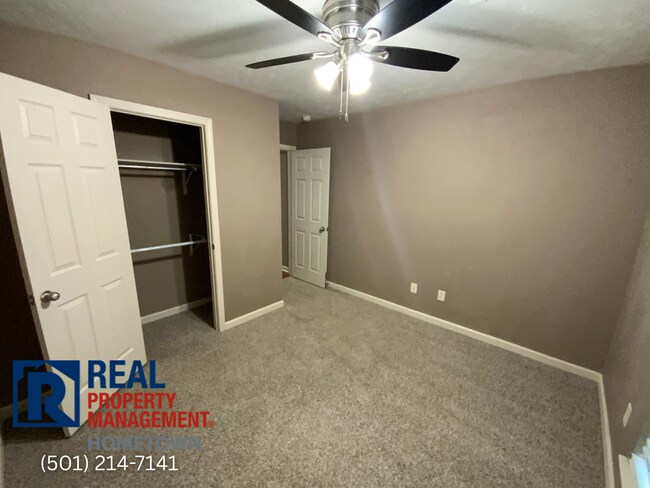 Building Photo - 2809 Ewing Ln