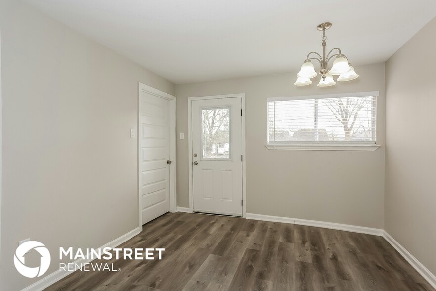 Building Photo - 1023 Hahlo St