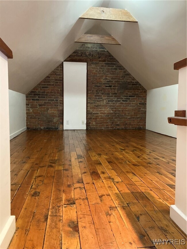 Building Photo - 451 Franklin St