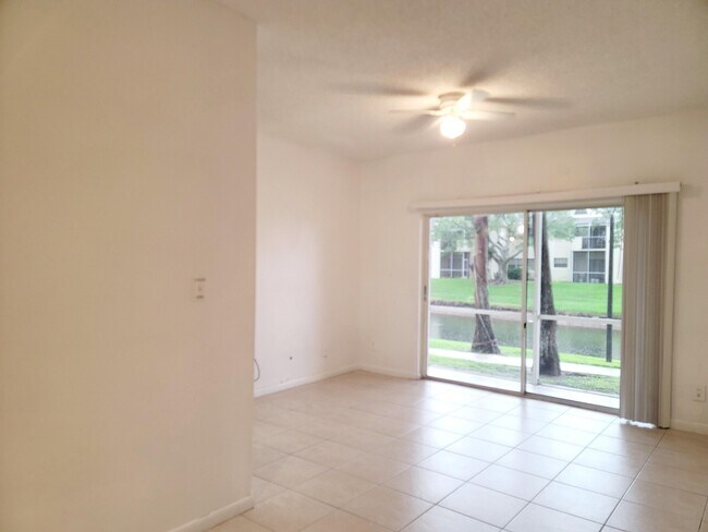 Building Photo - 611 Cypress Lake Blvd