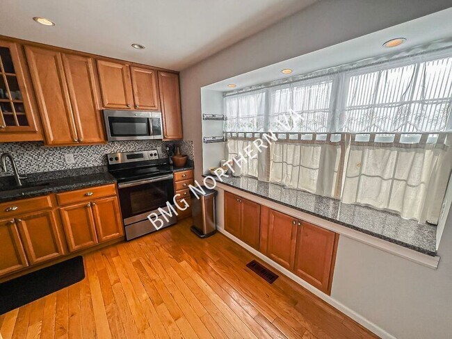 Building Photo - 7711 Trevino Ln