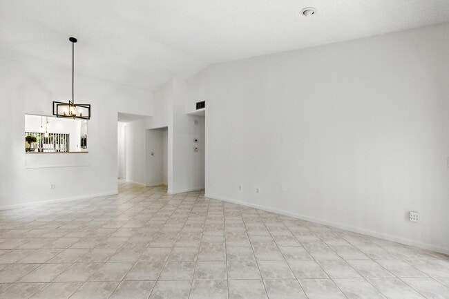 Building Photo - 3646 English Rd