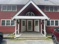 Building Photo - 1856 Quechee Main St