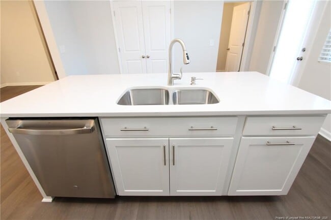 Building Photo - 510 Light Oak Wy