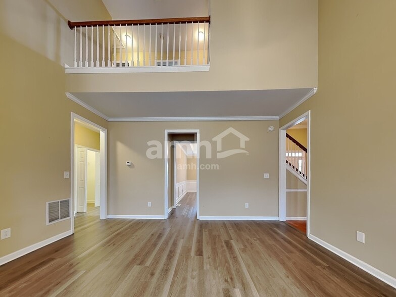 Building Photo - 1216 Mistwater Trace NE