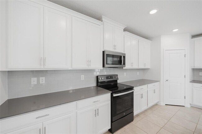 Building Photo - 2910 Black Birch Dr