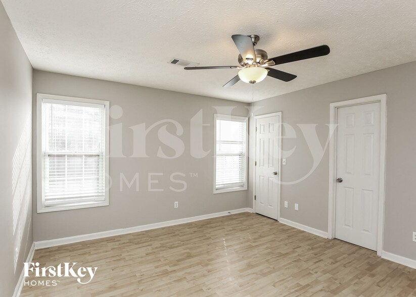 Building Photo - 5183 Sagewood Dr