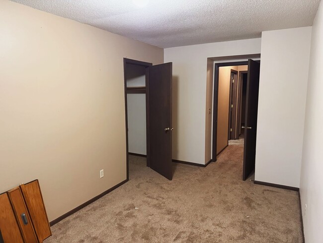 Building Photo - Blair Bar