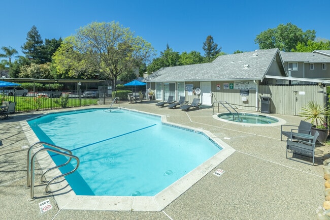 Building Photo - Cirby Oaks Apartment Homes