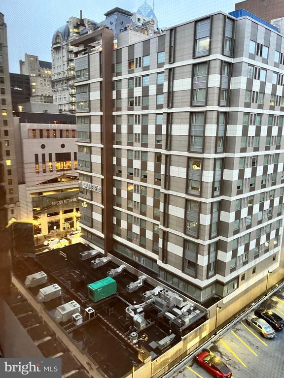 Building Photo - 1324 Locust St