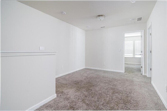 Building Photo - 1472 Villageside Ct