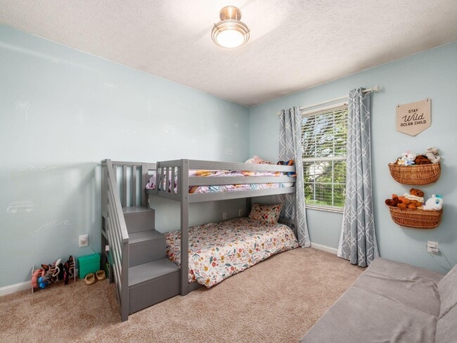 Building Photo - 3259 Longspur Dr