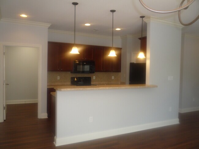 Building Photo - 121 Lagoon Dr