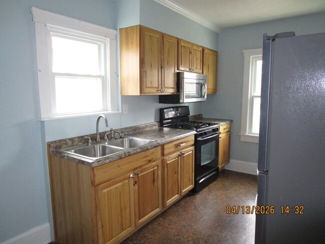 Building Photo - 539 Gridley Ave